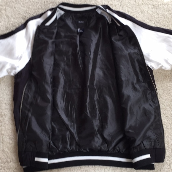 💗SOLD💗 Floral Print Satin Bomber Jacket - Picture 8 of 8